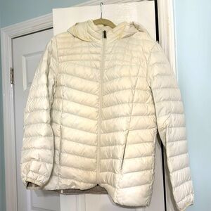 G.H. Bass & Co. Cream Quilted Puffer Jacket with Hood